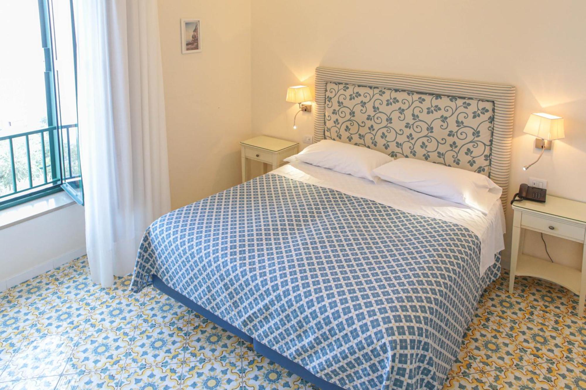 Hotel La Badia Sorrento Room photo